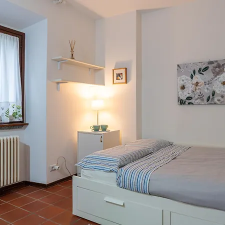 Guesthost - Pretty Appartement *